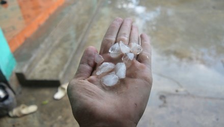Mưa đá xuất hiện ở Thanh Hóa Mưa đá xuất hiện ở Thanh Hóa