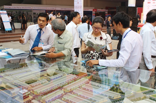 Bất động sản khởi sắc nhưng chưa hết khó Dự án gặp khó khăn về vốn đầu tư sẽ được các nhà đầu tư nước ngoài mua lại, thay vì đi xin cấp dự án mới. Ảnh minh họa internet
