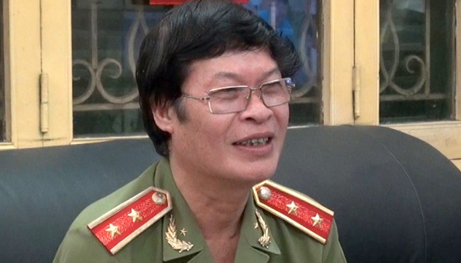 Bữa nay, tướng Ước về hưu Trung tướng Hữu Ước. Ảnh: Hồng Vĩnh.