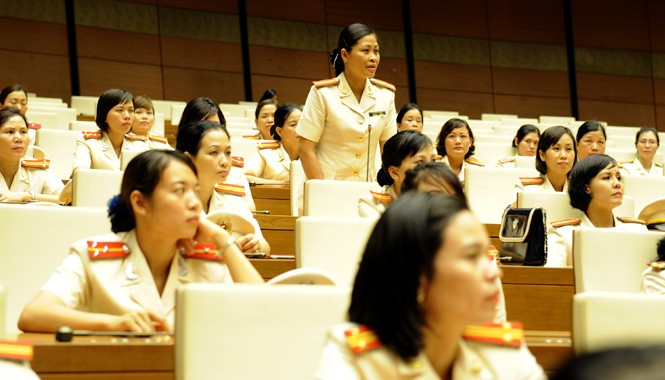 Xây dựng hình ảnh phụ nữ CAND duyên dáng Đại biểu Liên hoan phụ nữ xuất sắc lực lượng CAND phát biểu. Ảnh: Xuân Tùng.