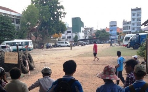Máy xúc cán chết người lượm ve chai Hiện trường vụ việc. Ảnh: Vietnamnet
