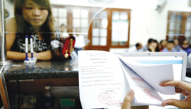 Muốn hưởng lương hưu tối đa: Phải đóng BHXH thêm 5 năm Quy định mới về bảo hiểm xã hội đang gây xôn xao dư luận. Ảnh: Như Ý.