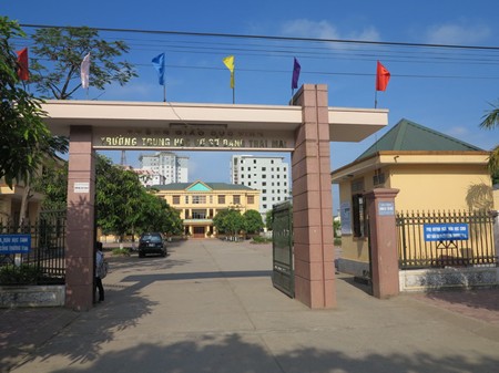 Xung quanh việc 'xóa' trường chuyên Đặng Thai Mai Xung quanh việc 'xóa' trường chuyên Đặng Thai Mai