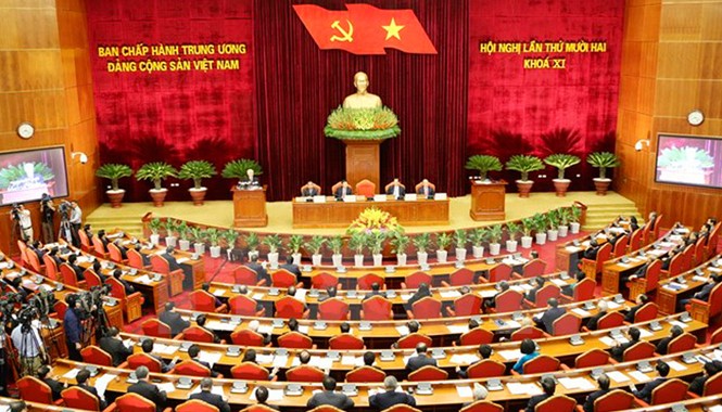 Thảo luận về nhân sự Ban Chấp hành Trung ương khóa XII Quang cảnh hội nghị Trung ương Lần thứ 12 (khóa XI) tại Hà Nội Ảnh: Thống Nhất.