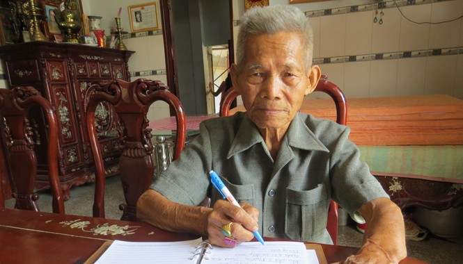 Người hiến đất xây trường có 9 con theo nghề giáo Ông Nguyễn Kim Long.