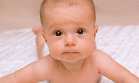 Chi hàng nghìn USD để nhờ dịch vụ chọn tên đẹp cho con Nhiều bậc phụ huynh đang sẵn sàng chi ra hàng trăm, thậm chí hàng ngàn USD để tìm được một cái tên hay và ý nghĩa cho con của mình.