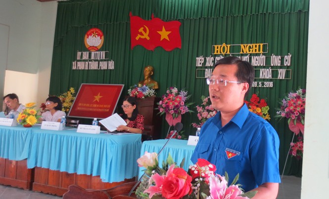 Ưu tiên giải quyết việc làm cho thanh niên nông thôn Anh Lê Quốc Phong tiếp xúc cử tri xã Phan Rí Thành và Phan Hòa.