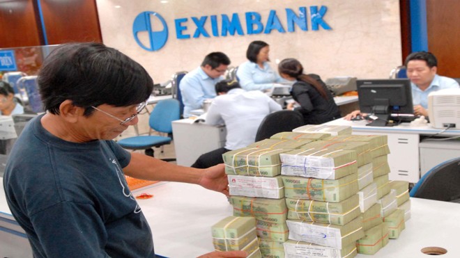 Nhiều sức ép “đè” lãi suất Lãi suất huy động đang rục rịch tăng tại một số ngân hàng.