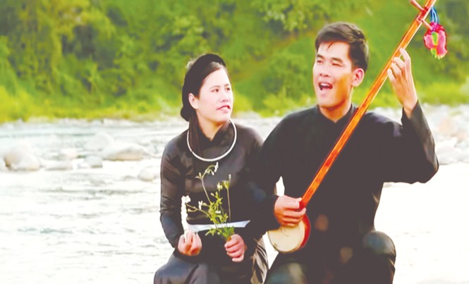Đi tìm “tiếng hát người trời” Hai nghệ nhân hát Then, đàn tính ru hồn người đến chốn bồng lai tiên cảnh.