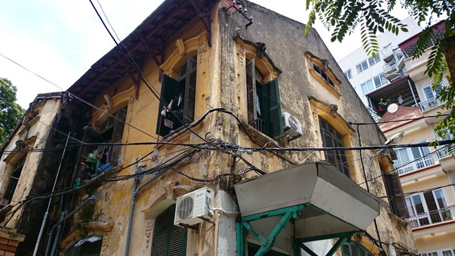 Nhà cũ, cổ chờ sập, chính quyền bế tắc Nhà cũ, cổ chờ sập, chính quyền bế tắc