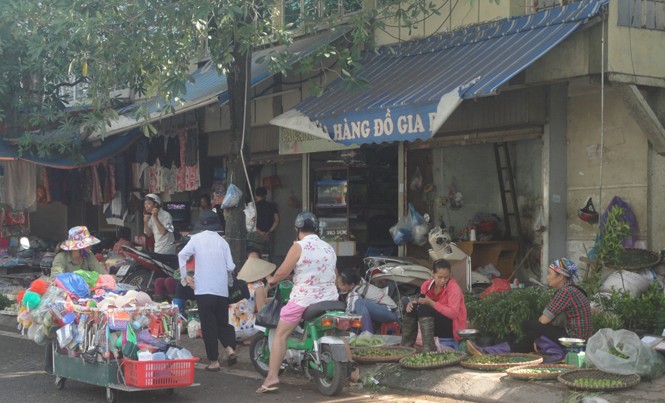 Chợ cóc át chợ chính Chợ cóc át chợ chính