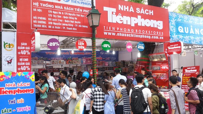 Nhà sách Tiền Phong tung nhiều khuyến mãi hấp dẫn tại Hội sách mùa thu 2016 Nhà sách Tiền Phong tung nhiều khuyến mãi hấp dẫn tại Hội sách mùa thu 2016
