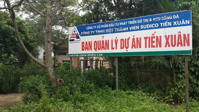 Thị trường bất động sản có lặp lại vết xe đổ? Ban Quản lý Dự án Khu đô thị Tiến Xuân (Quốc Oai, Hà Nội) bỏ hoang. Ảnh: Như Ý.