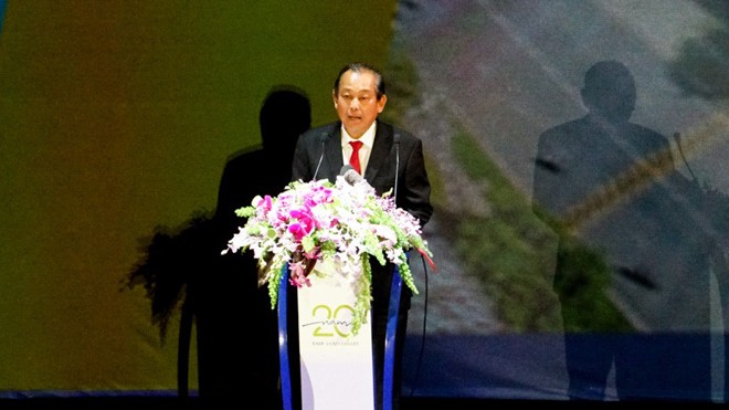 Singapore đầu tư đứng thứ 2 tại Việt Nam Phó Thủ tướng Thường trực Trương Hòa Bình phát biểu tại lễ kỷ niệm.