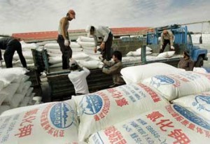 Phân bón Trung Quốc 'đại náo' thị trường Việt Ảnh minh họa