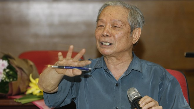 Cả nhà làm quan 'đúng quy trình': Phình to quyền lực gia đình GS.TS Võ Đại Lược, Tổng Giám đốc Trung tâm Kinh tế châu Á - Thái Bình Dương trao đổi với PV Tiền Phong về vấn đề “cả nhà làm quan”. Ảnh: PV.