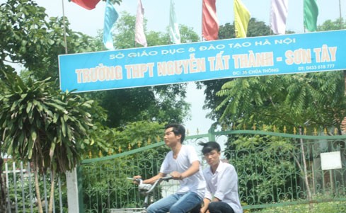Trường THPT dân lập lay lắt tuyển sinh Mỗi kỳ tuyển sinh, trường THPT Nguyễn Tất Thành tuyển được không quá 20 học sinh. Ảnh: Vnexpress