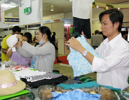 60% người dân dùng hàng Việt Ảnh minh họa