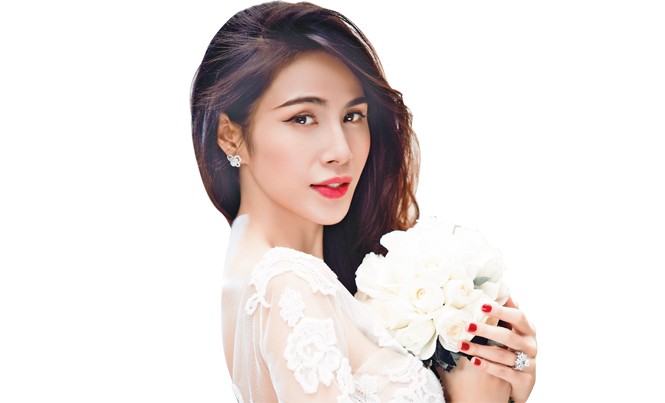 Vừa khoe, vừa giấu Vừa khoe, vừa giấu