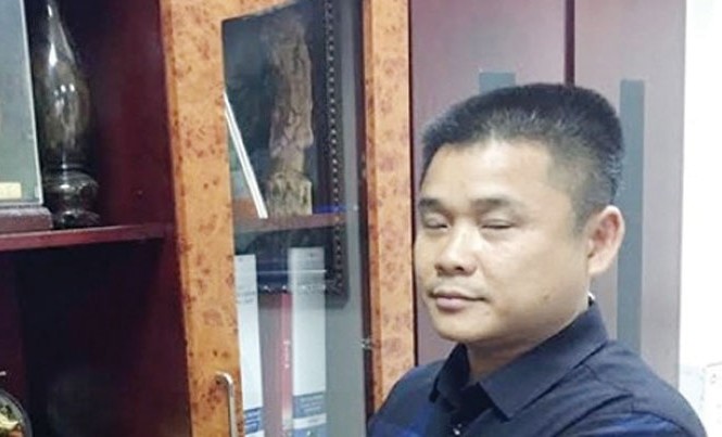 Đòn ghen tàn độc của một giám đốc chi nhánh ngân hàng Nguyễn Văn Thắng, kẻ cuồng ghen với những chiêu trò trả thù tàn độc.