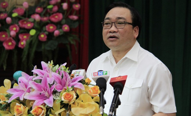Môi trường Hà Nội đáng báo động Bí thư Thành ủy Hà Nội Hoàng Trung Hải phát biểu tại hội nghị. Ảnh: Trường Phong.