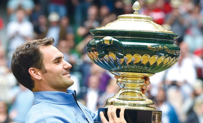 Federer 'tốc hành' đến Wimbledon HLV Kiatisak sẽ đương đầu với thử thách mới sau khi chia tay ĐTQG Thái Lan.