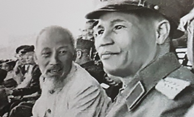 Nối thêm chuyện Đại tướng Nguyễn Chí Thanh Bác Hồ với Đại tướng Nguyễn Chí Thanh.