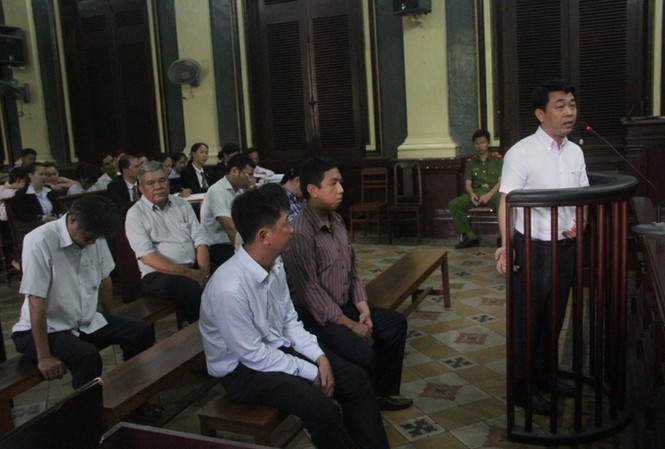 Đặt tên thuốc ung thư H-Capita với nghĩa “Hùng thủ lĩnh”? Vụ án VN Pharma thu hút sự quan tâm đặc biệt của dư luận.