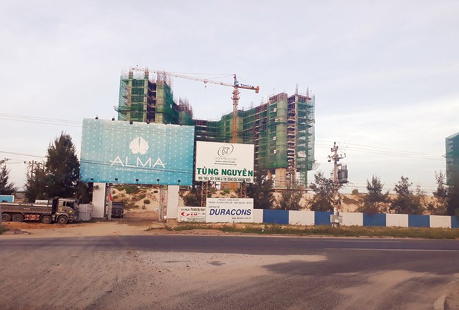 Cảnh báo bán “Kỳ nghỉ dưỡng” trên giấy Nhiều khách hàng mua sở hữu kỳ nghỉ tại dự án ALMA (Khánh Hòa) được cơ quan chức năng cảnh báo về căn cứ pháp lý.