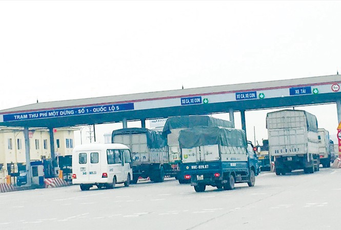 Vì sao Hà Nội không đồng tình đề xuất chuyển trạm BOT QL5? Lãnh đạo tỉnh Hưng Yên đề xuất chuyển trạm thu phí số 1 QL5 khỏi vị khu vực huyện Văn Lâm. Ảnh: Anh Trọng.