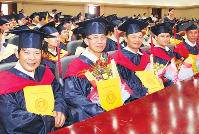Khủng hoảng niềm tin chất lượng tiến sĩ Khủng hoảng niềm tin chất lượng tiến sĩ