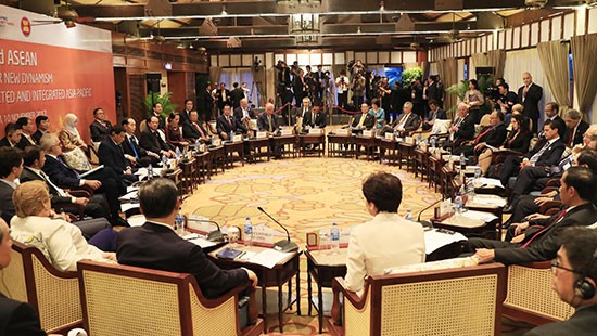 ASEAN-APEC lần đầu đối thoại không chính thức ASEAN-APEC lần đầu đối thoại không chính thức