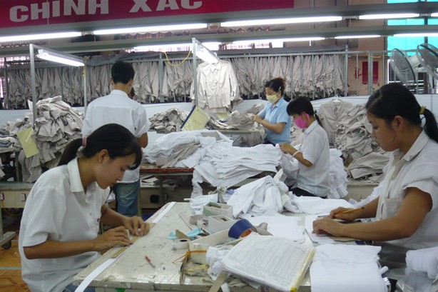 Số người tham gia BHXH bắt buộc đạt 13,21 triệu người Số người tham gia BHXH bắt buộc đạt 13,21 triệu người trong 10 tháng đầu năm.