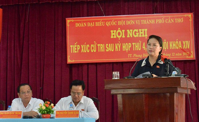 Chủ tịch Quốc hội: Một số dự án làm chưa đúng trong đó có BOT Cai Lậy Chủ tịch Quốc hội Nguyễn Thị Kim Ngân phát biểu tại buổi tiếp xúc cử tri ngày 5/12.