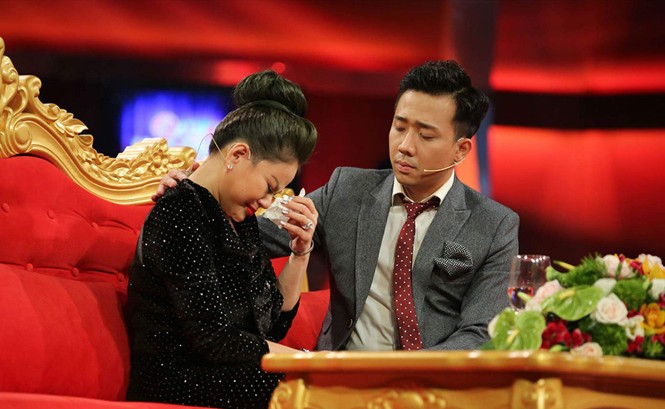Bóng tối 'Sau ánh hào quang...' Trấn Thành và Lê Giang trong chương trình Sau ánh hào quang.