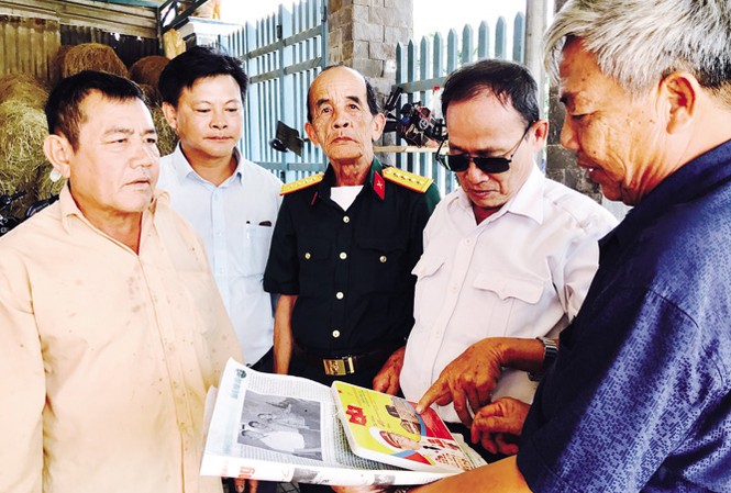 Trận đánh quyết tử và ngày giỗ thầm lặng Họ vui mừng khi hay tin đồng đội là ông Nam Lai được nhà nước tặng danh hiệu Anh hùng lực lượng vũ trang nhân dân.
