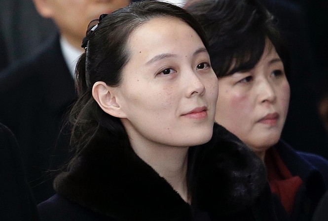 Tổng thống Hàn Quốc có thể được mời thăm Triều Tiên Hình ảnh bà Kim Yo-jong khi vừa đến sân bay Incheon chiều 9/2. Ảnh: Business Insider.