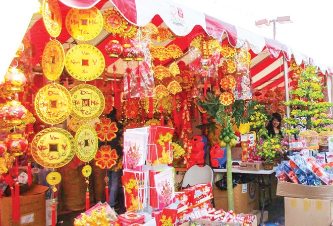 Thi sĩ Du Tử Lê: Ðã qua những mùa sợ Tết Gian hàng Tết của người Việt ở hải ngoại.