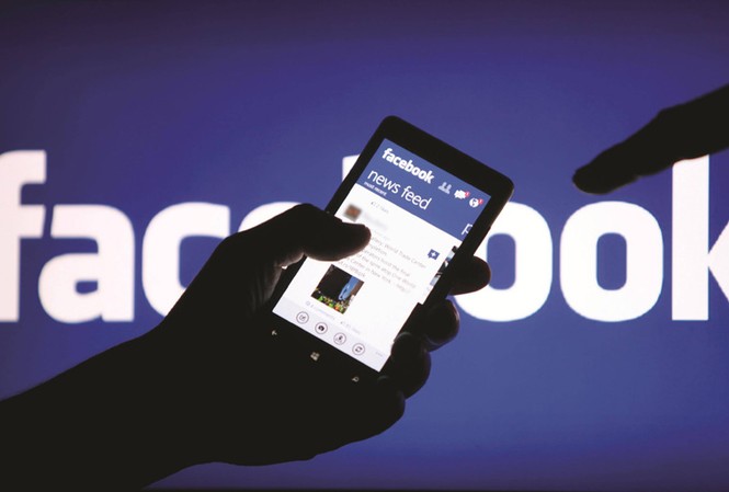 Facebook và gương méo Facebook và gương méo
