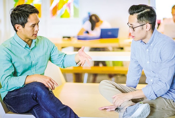 Bỏ thung lũng Silicon về quê 'gõ đầu trẻ' Tony Ngo (trái) và Don Le.