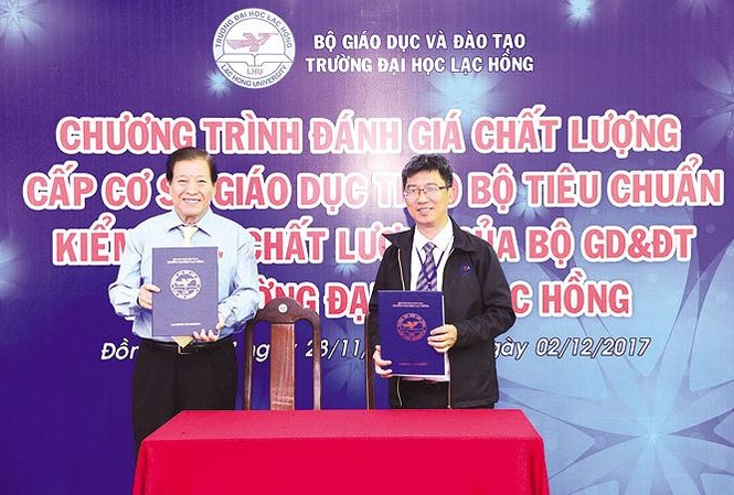 Trường đại học đầu tiên ở Ðồng Nai đạt chuẩn chất lượng giáo dục Kiểm định chất lượng giáo dục tại Ðại học Lạc Hồng.