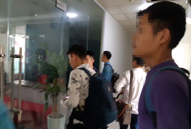 Trung tâm ngoại ngữ Hà Nội: 'Treo đầu dê, bán thịt chó' Các học viên của Trung tâm ngoại ngữ không phép MST.