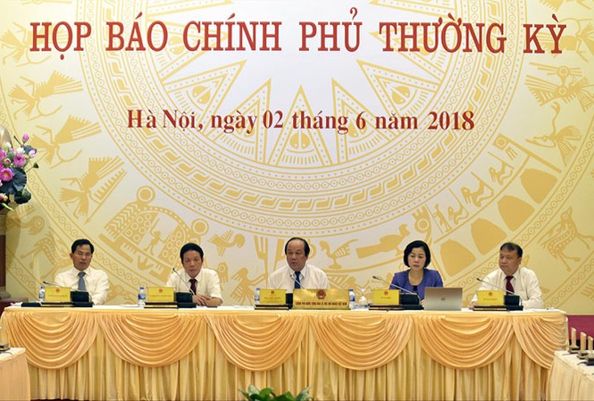 Thực hiện nghiêm kết luận của Ủy ban Kiểm tra Trung ương Bộ trưởng, Chủ nhiệm VPCP Mai Tiến Dũng và lãnh đạo các bộ ngành tại buổi họp báo.
