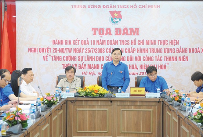 Tăng cường sự lãnh đạo của Đảng với công tác thanh niên Bí thư thường trực T.Ư Đoàn Nguyễn Anh Tuấn phát biểu tại buổi tọa đàm. Ảnh: Xuân Tùng.