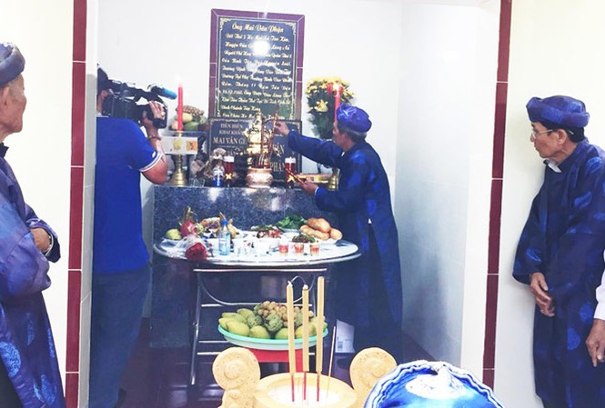 Truyền thuyết cố Tám và ngôi miếu thiêng thờ nghĩa sĩ Cần Giuộc Lễ tái lập miếu cố Tám, ngày 10/6/2018 tại Đa Phước, Bình Chánh, TPHCM. Ảnh: Hạnh Ngọc.