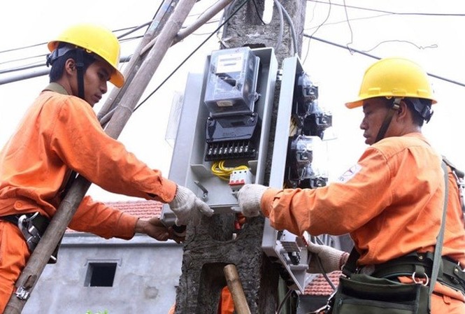 Tiêu thụ điện lập kỷ lục Lượng điện tiêu thụ tăng kỷ lục trong đợt nắng nóng.