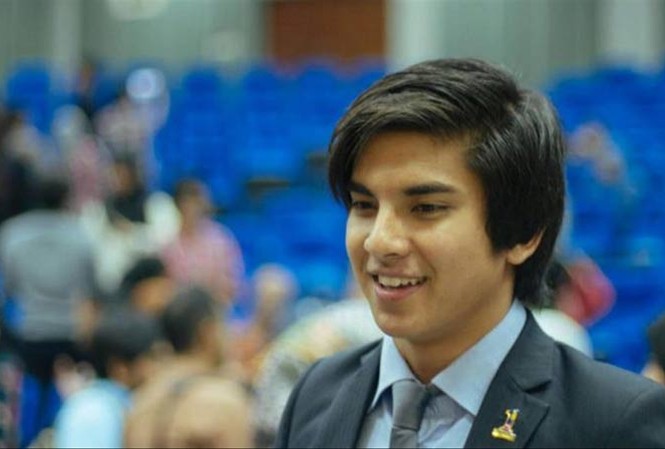 Bộ trưởng 25 tuổi từng từ chối học bổng Oxford Bộ trưởng 25 tuổi từng từ chối học bổng Oxford