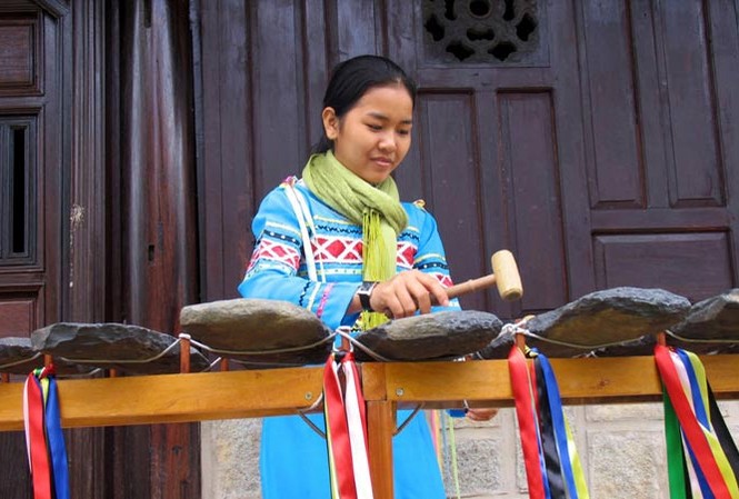 Phát hiện khảo cổ học chấn động Biểu diễn đàn đá.
