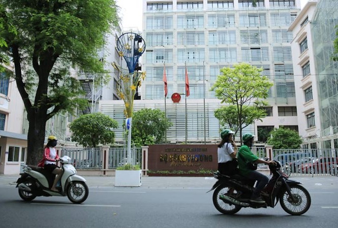 Công cán nước ngoài đang trở thành 'đặc quyền' Bộ Công Thương giai đoạn 2012-2016 là một trong những bộ có nhiều đoàn đi công tác nước ngoài nhất. Ảnh: Hồng Vĩnh.