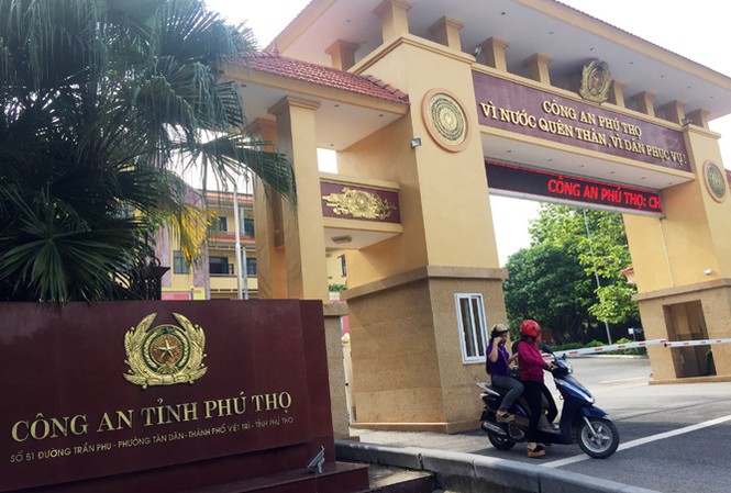 Tướng Hóa nhiều lần ngăn cản cán bộ điều tra Trụ sở Công an tỉnh Phú Thọ, đơn vị triệt phá đường dây tổ chức đánh bạc trên mạng liên quan hai tướng công an.